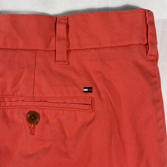 Tommy Hilfiger mens salmon pink basic flat front 8" chino shorts - size 42 - Picture 5 of 11